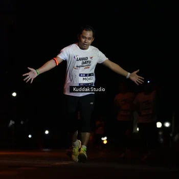 Runner Photo 7630294