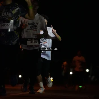 Runner Photo 7630325