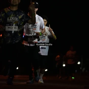 Runner Photo 7630330