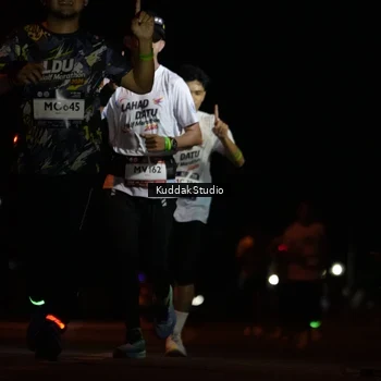 Runner Photo 7630331