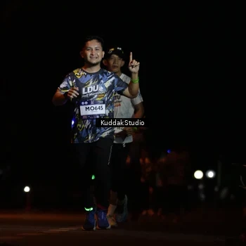 Runner Photo 7630332