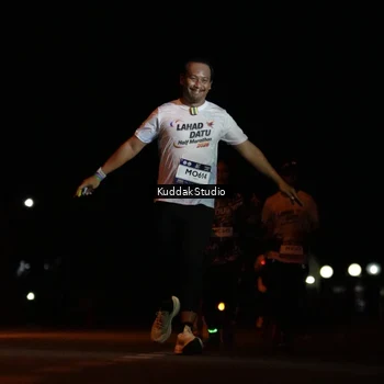 Runner Photo 7630353
