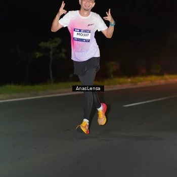 Runner Photo 7630354