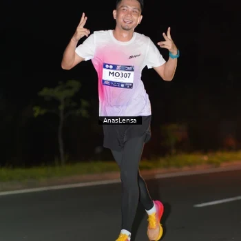 Runner Photo 7630355