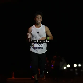 Runner Photo 7630363