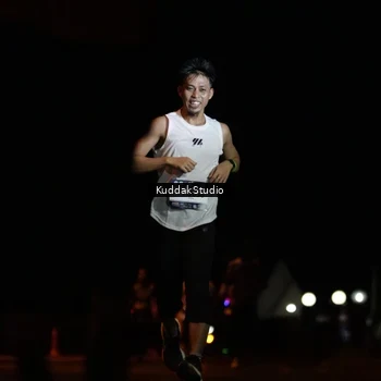 Runner Photo 7630368
