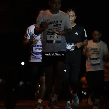Runner Photo 7630375