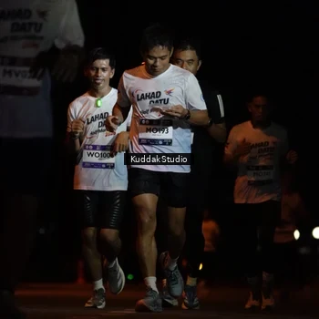 Runner Photo 7630378