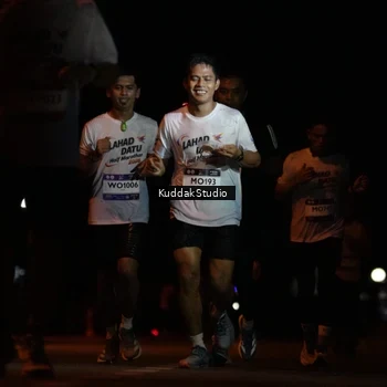 Runner Photo 7630383