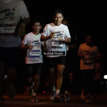 Runner Photo 7630387