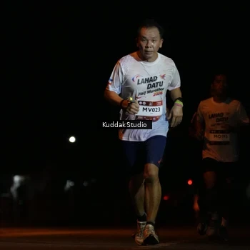 Runner Photo 7630390