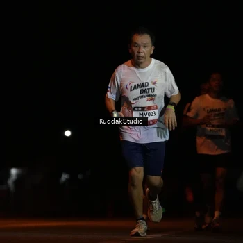 Runner Photo 7630394