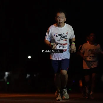 Runner Photo 7630400