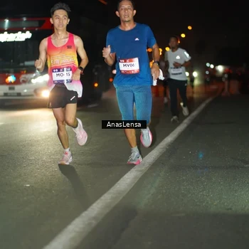 Runner Photo 7630412