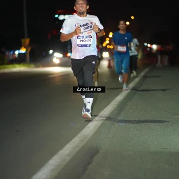 Runner Photo 7630417