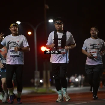 Runner Photo 7630441