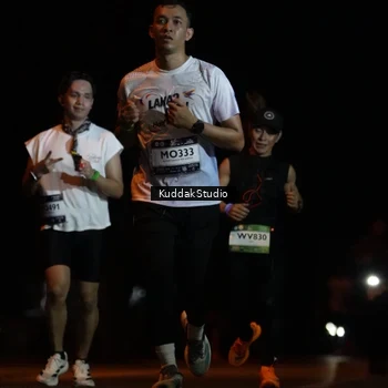 Runner Photo 7630468