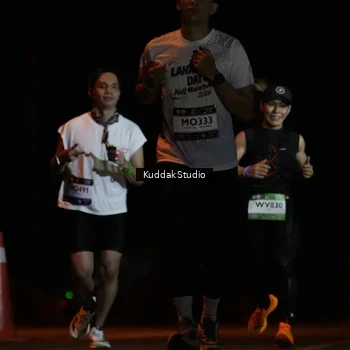 Runner Photo 7630470