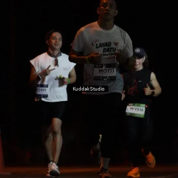 Runner Photo 7630471