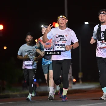 Runner Photo 7630476