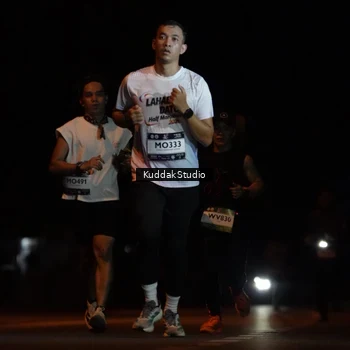 Runner Photo 7630486