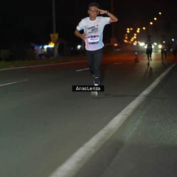 Runner Photo 7630511