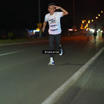 Runner Photo 7630516