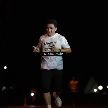 Runner Photo 7630573