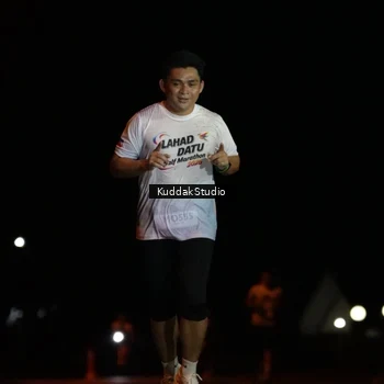 Runner Photo 7630575
