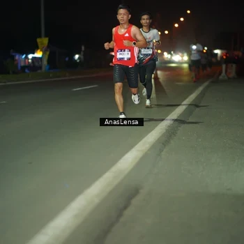 Runner Photo 7630587