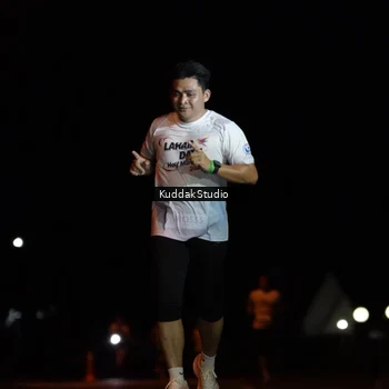 Runner Photo 7630591