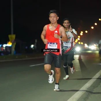 Runner Photo 7630600