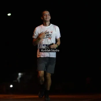 Runner Photo 7630617