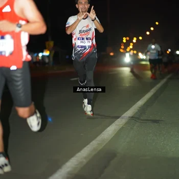 Runner Photo 7630644