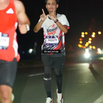 Runner Photo 7630649