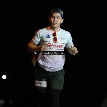 Runner Photo 7630674