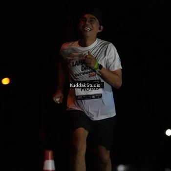 Runner Photo 7630688