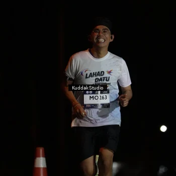 Runner Photo 7630690