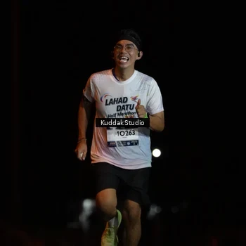 Runner Photo 7630700