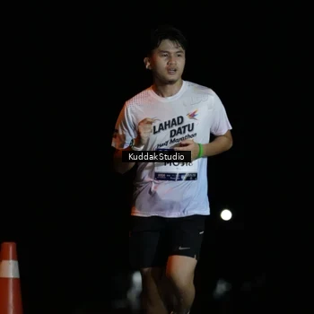 Runner Photo 7630704