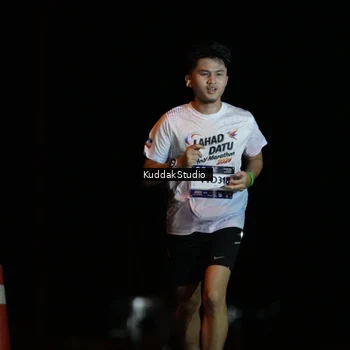 Runner Photo 7630712
