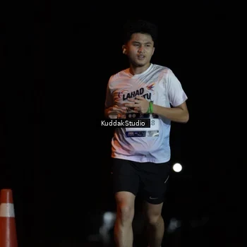 Runner Photo 7630714