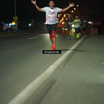 Runner Photo 7630719