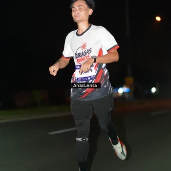 Runner Photo 7630724