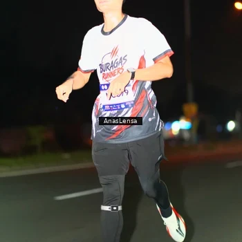 Runner Photo 7630725