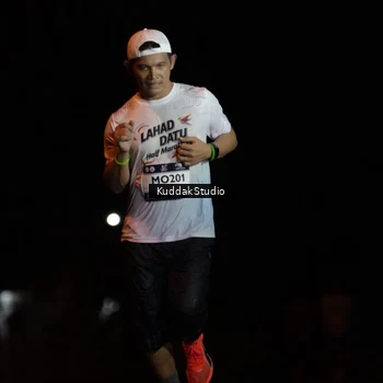 Runner Photo 7630736