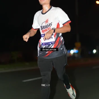 Runner Photo 7630743