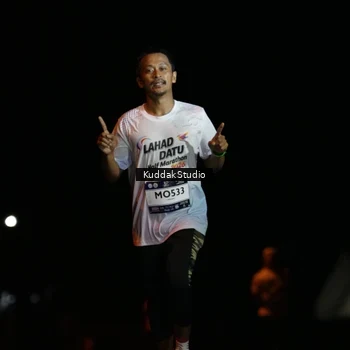Runner Photo 7630751