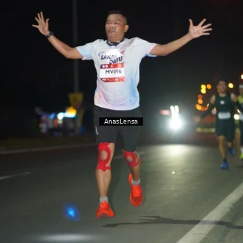 Runner Photo 7630784
