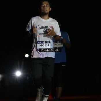 Runner Photo 7630788